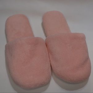 ❌SOLD❌ Light Pink Slippers